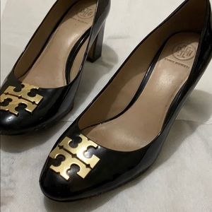 Tory Burch Big Logo Heels